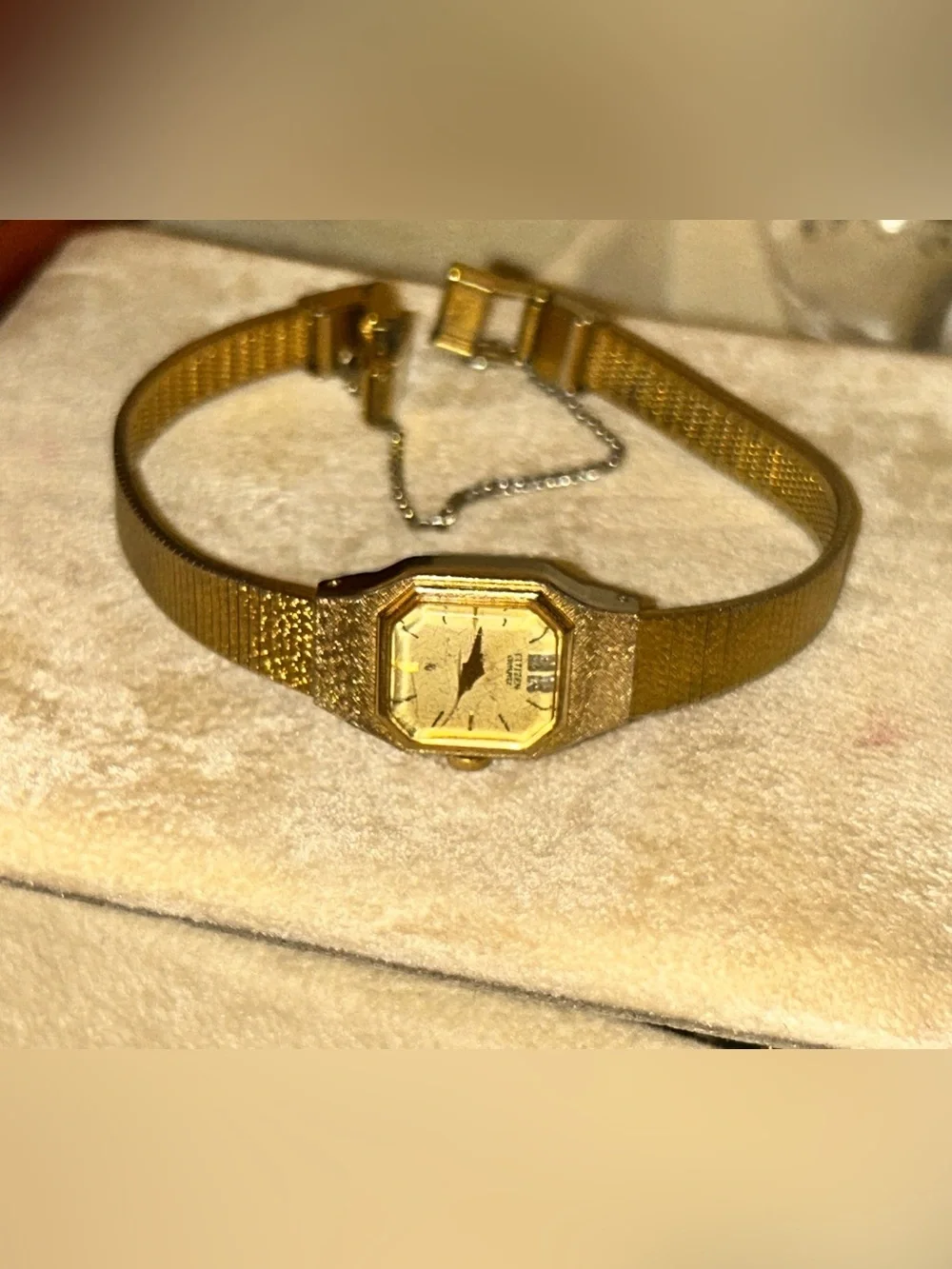 Vintage Citizen Gold Ladies Watch Hexagon Face Chained Bracelet Watch